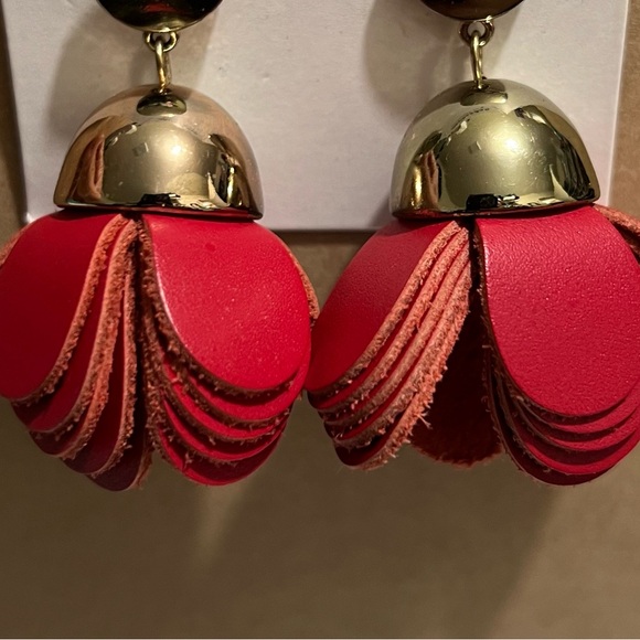 BaubleBar Tulip Petal Flower Earrings - Picture 3 of 3